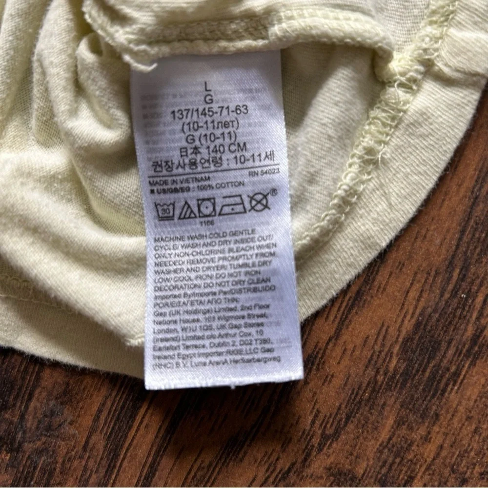 GAP boys tee